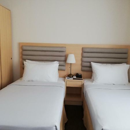 Royale Chulan Cherating Chalet Bagian luar foto