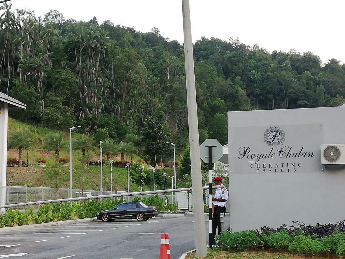 Royale Chulan Cherating Chalet Bagian luar foto
